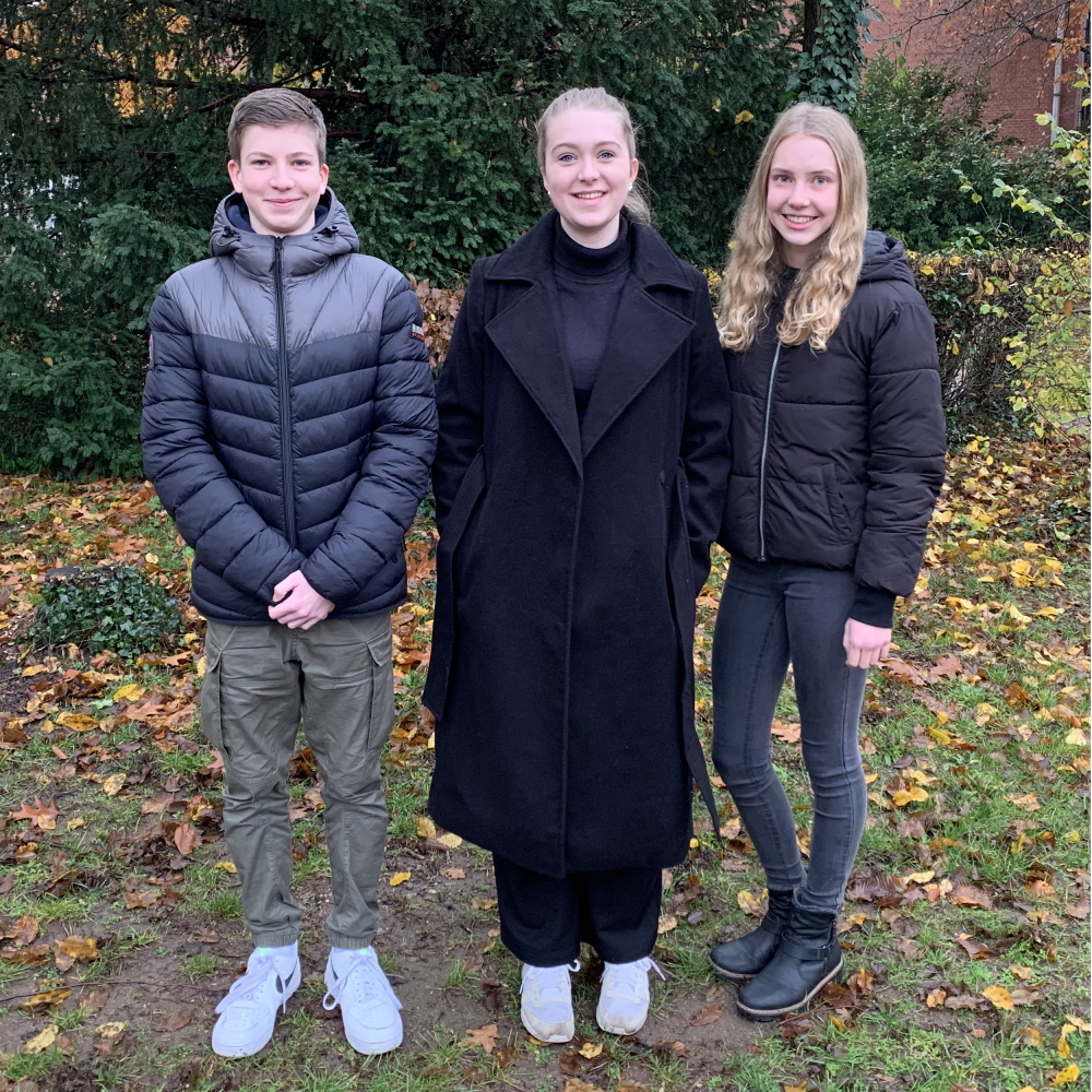 Elias Braun (10c, Stv.), Anna Mürle (JS2), Julina Stern (10a, Stv.) Image
