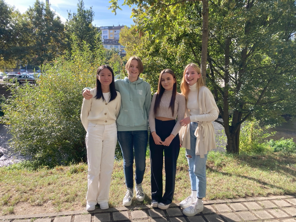PR Referentinnen: Ha-Anh Steinmeier (8a), Franka Mangelsdorf (11a), Carla Pfrommer (JS2), Luisa Seltmann (JS2) Image